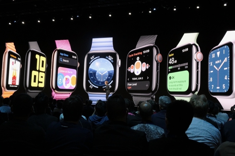Apple Watch用のwatchOSも第6世代になり、いよいよ単体アプリが解禁に。開発環境の充実でアプリの大幅増加なるか？（筆者撮影）