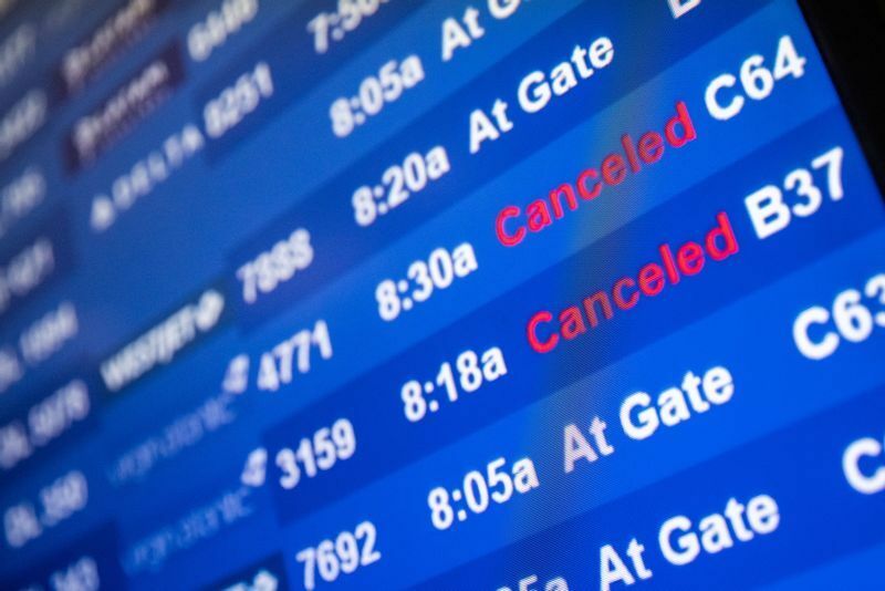 米国では国際便、国内便を問わず、人員不足での航空便欠航が相次いでいるという