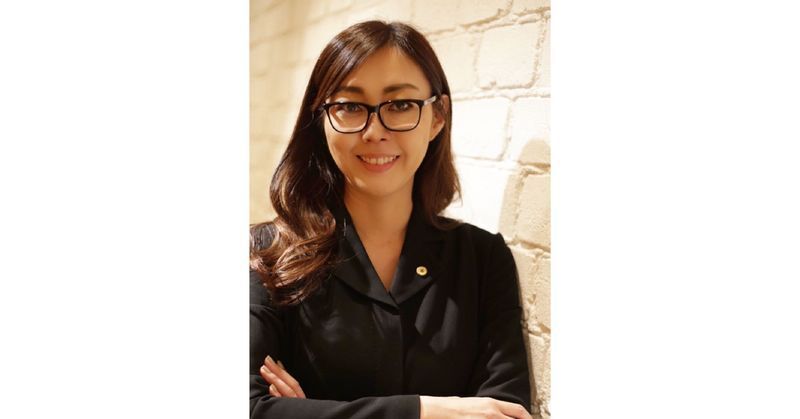 社会保険労務士の手島美衣さん(本人提供)