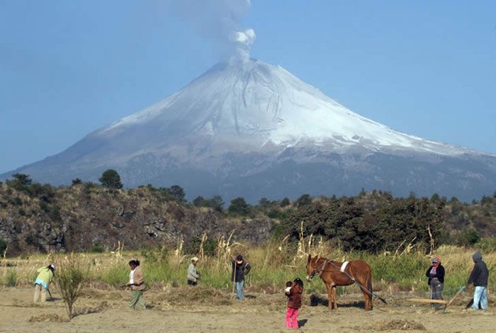 メキシコ富士とも呼ばれるポポカテペトル（写真：Victor Hugo Rojas = Universal）