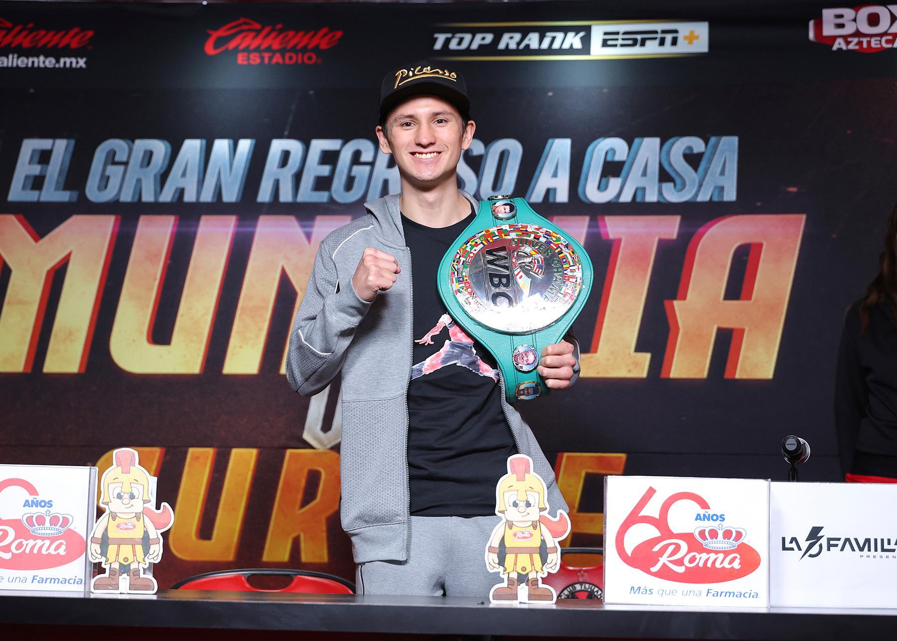 14日の試合の会見に出席したピカソ（写真：Mikey Williams/Top Rank）