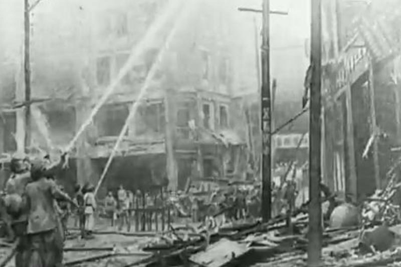 日本ニュースが伝える重慶空襲の際の消火の様子　鹵獲したフィルムを使ったと見られる