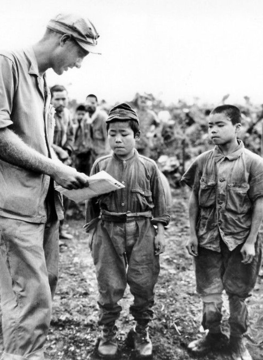 沖縄戦で捕虜になった少年兵　中学生や女学校生が戦場に動員されて多数の犠牲者が出た　米軍撮影