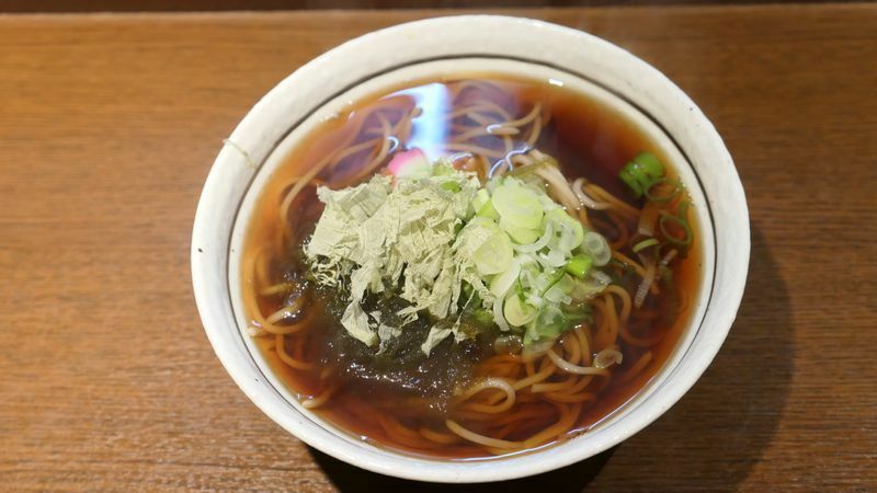 稚内駅「ふじ田」昆布そば。