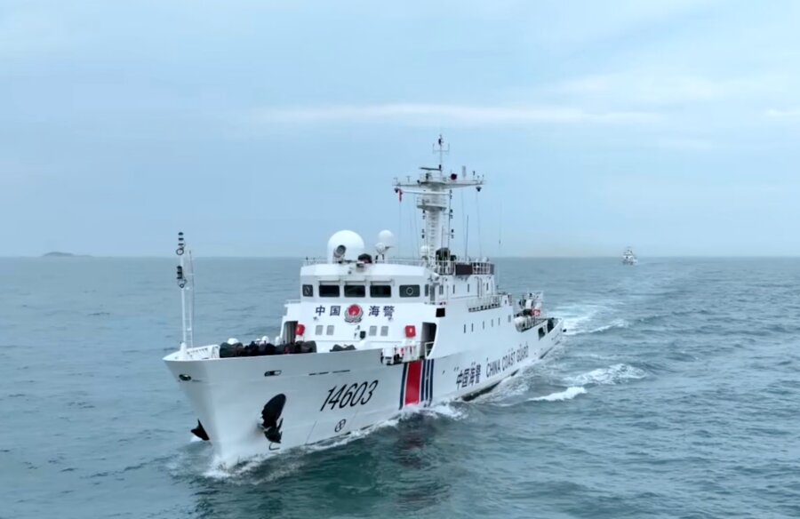 金門島付近をパトロールしているとされる中国海警局の艦艇（同局が公開した動画より）