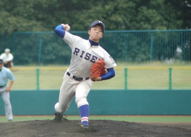 投手力で大阪桐蔭を上回る履正社は、安定感のある溝田の投球術がカギを握る