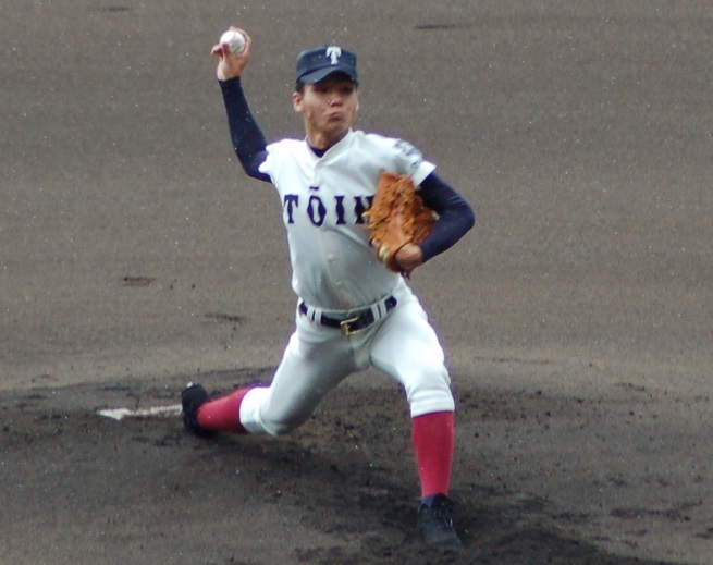 桐蔭の福島は、準々決勝から3試合連続の完投で2年ぶりの優勝に大きく貢献した