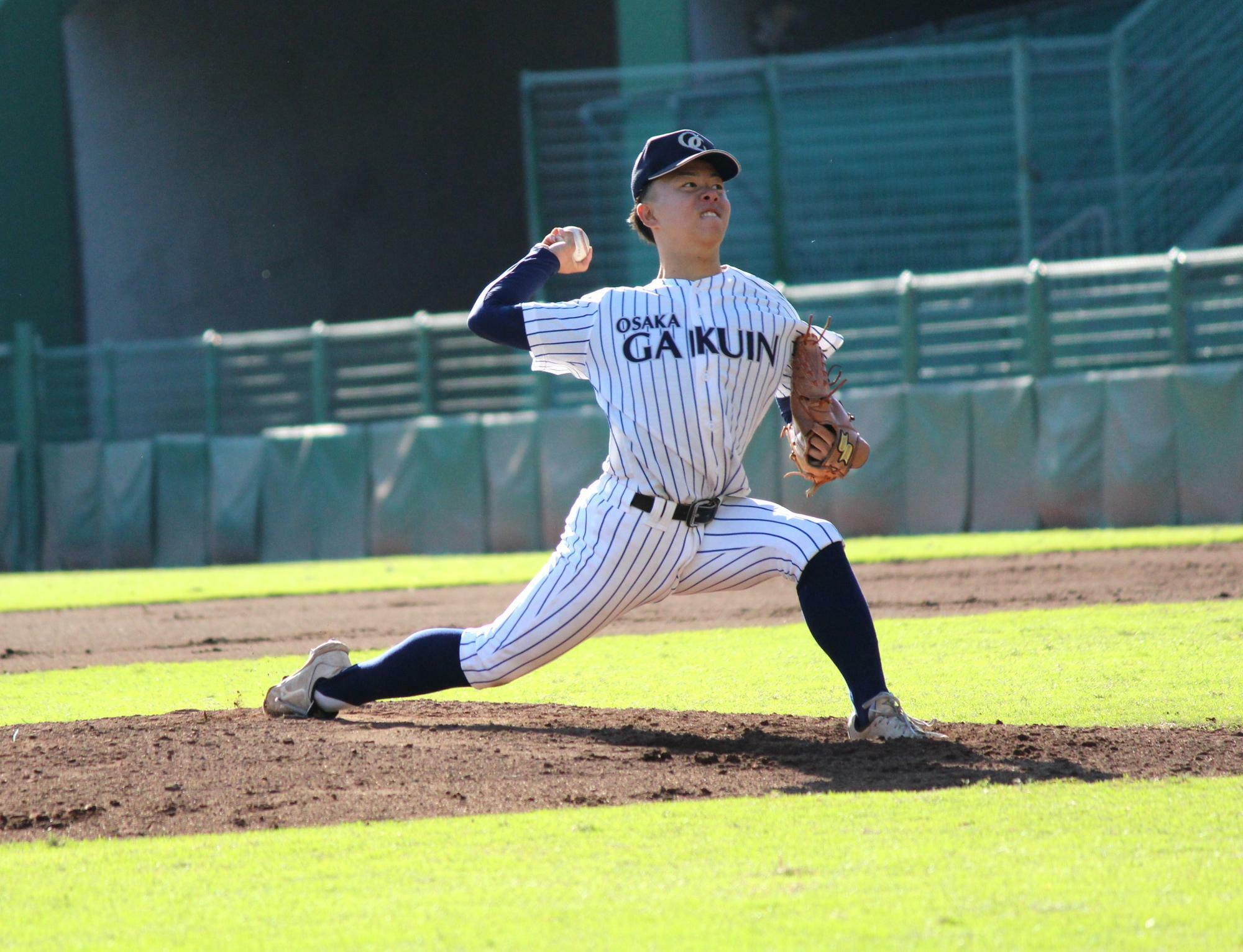 大阪大会で大阪桐蔭を3点に抑えた大院大高の下條は、近畿大会初戦で北稜（京都）を完封。東洋大姫路には打たれたが、よく粘った。この好投が評価されて29年ぶりのセンバツ出場なるか（筆者撮影）