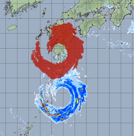 気象庁、4日夕方のレーダー。同じ雨域を九州南部に重ねてみた（赤い部分）
