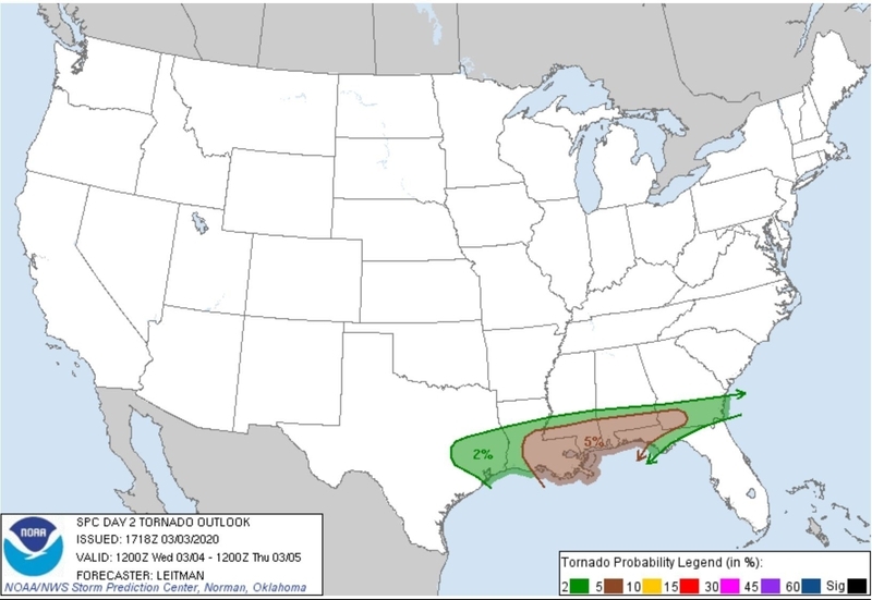 5日朝までに南東部で5％の確率で竜巻が発生する可能性を示している。(出典: Storm Prediction Center)