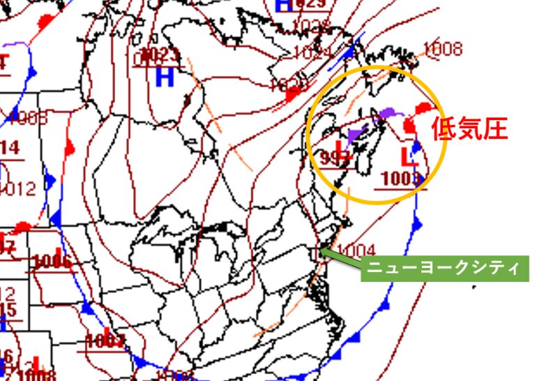 7日の地上天気図。低気圧に向かって吹く風が、カナダの煙をN.Y.に運んだ。 (NWS出典画像に筆者加筆)