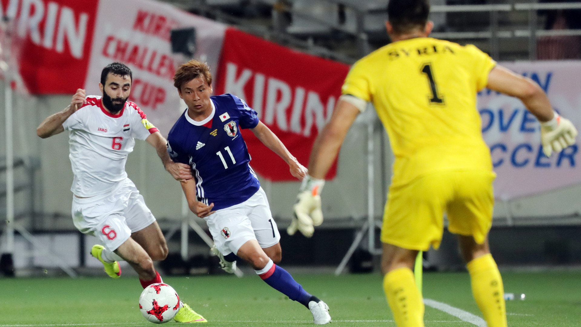 別次元だった乾貴士が収穫に 本気モードのシリア相手に 仮想イラク のイメージ出来上がる 森田泰史 個人 Yahoo ニュース