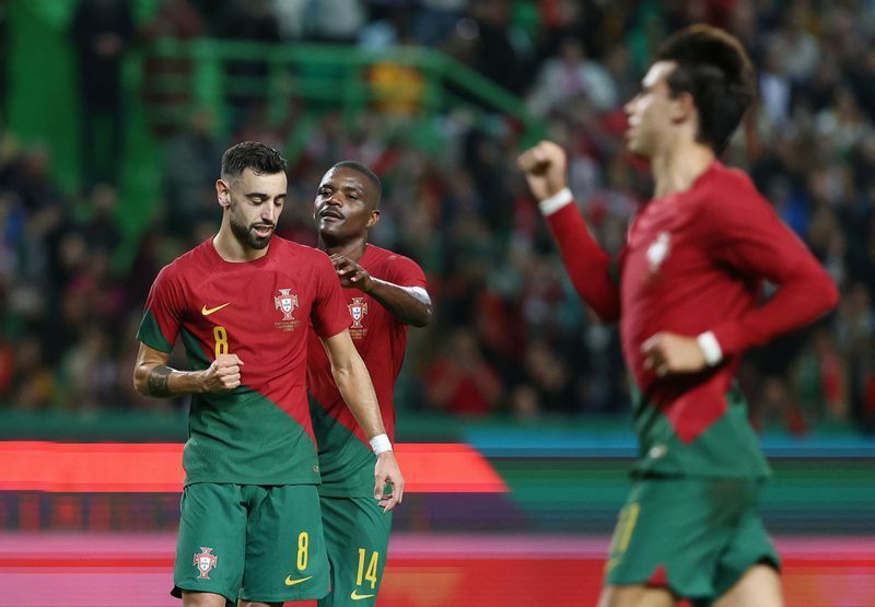 ゴールを喜ぶポルトガルの選手たち