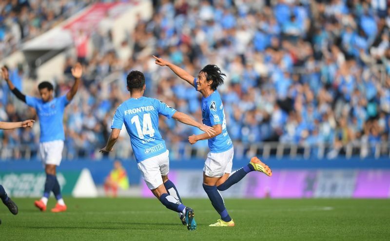 2022年は横浜FCのJ1復帰に全力を注ぐ覚悟だ（写真：日刊スポーツ/アフロ）