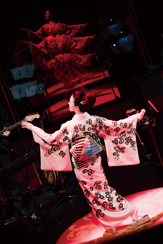 Billboard Live TOKYOでの坂本冬美(提供:UNIVERSAL MUSIC JAPAN 撮影:田中聖太郎)