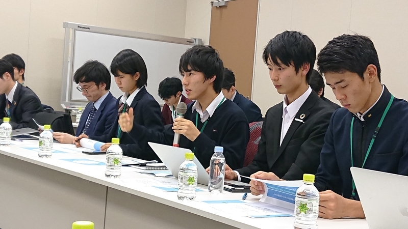 大学入試改革について問題提起する高校生（写真・日本若者協議会）