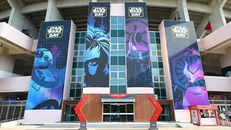 スター・ウォーズデイ仕様の球場入口（写真：SSGランダーズ）