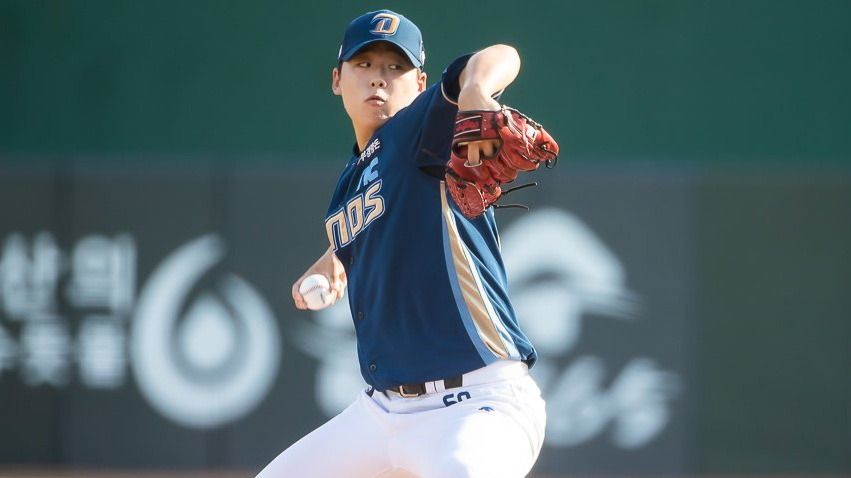 20年のドラ1右腕が5回無失点で初勝利 助っ人打者がランニング 20年のドラ1右腕が5回無失点で初勝利 助っ人打者がランニング