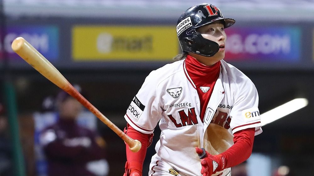 韓国シリーズ】SSGの25歳外野手が守備のミスをバットで挽回 1勝1 韓国シリーズ】SSGの25歳外野手が守備のミスをバットで挽回 1勝1