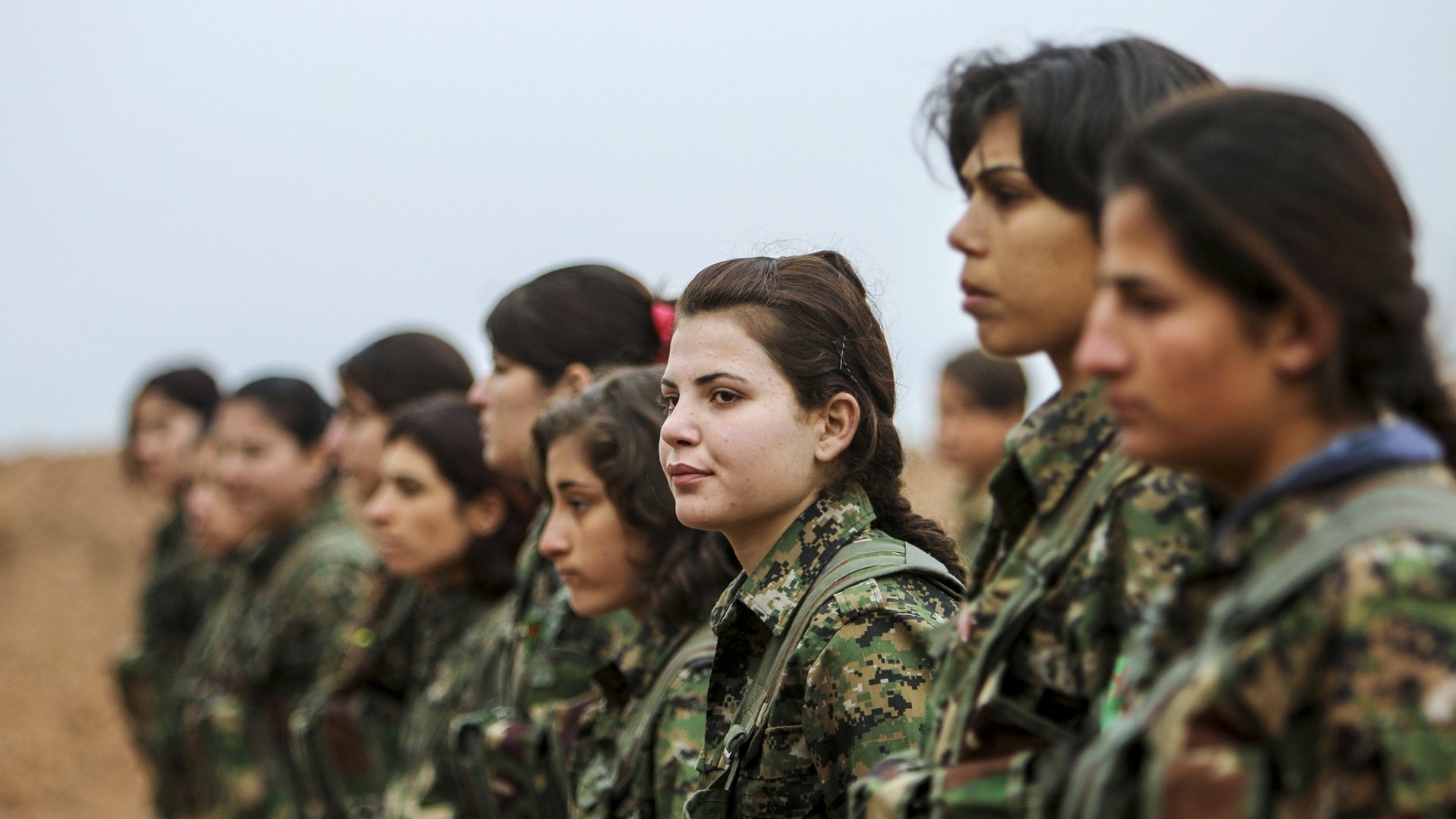 イスラム国とたたかう女兵士 AFP記者コラム】ISと戦う女性兵たちの正義と美と自由 写真11枚 ...