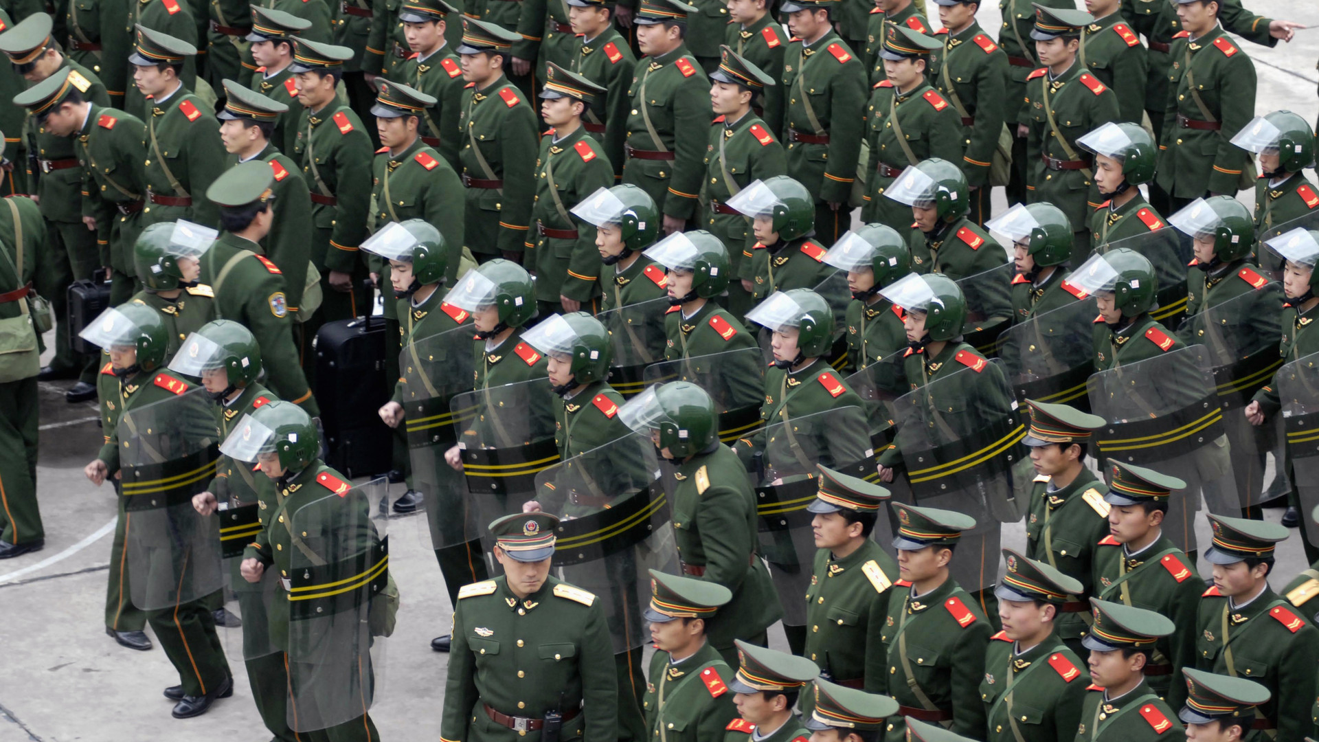 中国人民武装警察部隊 機動隊 アンチライオットスーツ ボディー ...