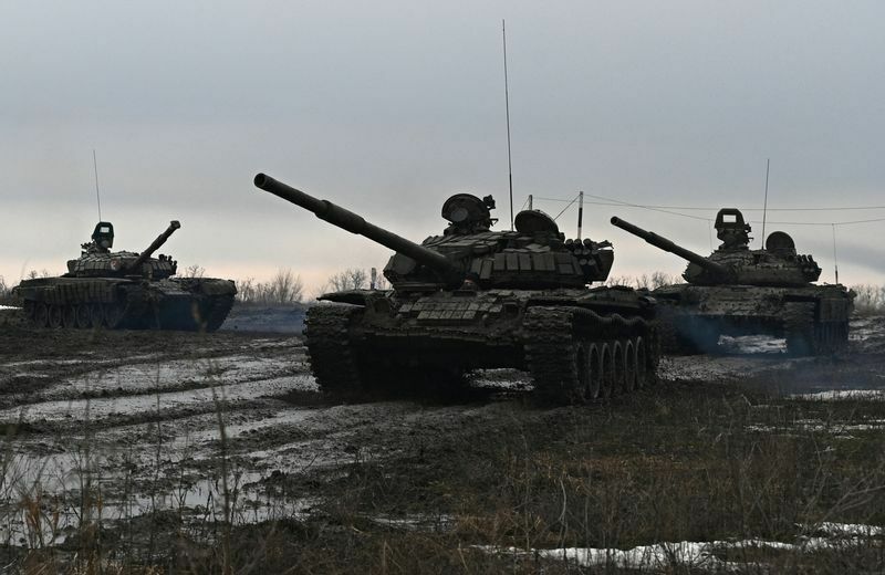 ウクライナ国境付近に展開するロシア軍戦車（2022.2.3）