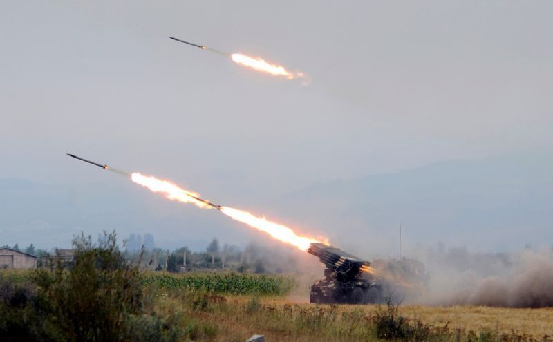 南オセチアの分離主義勢力を攻撃するジョージア軍(2008.8.8)