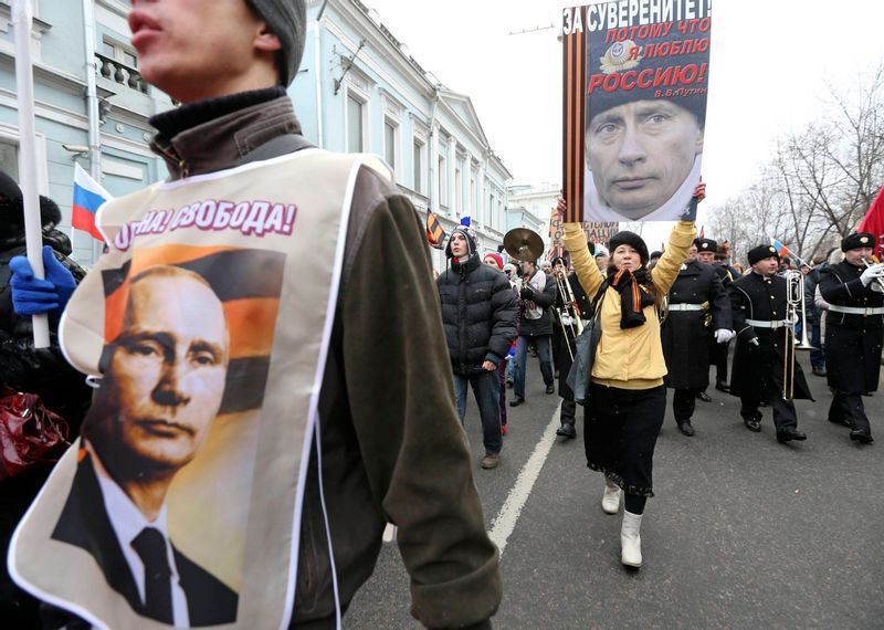 クリミア併合とそれを進めたプーチン大統領を支持するロシア市民によるデモ(2014.3.2)