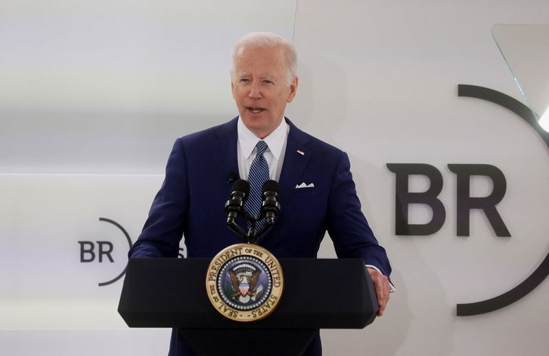 企業経営者との会合でロシアのサイバー攻撃について警告するバイデン大統領(2022.3.21)