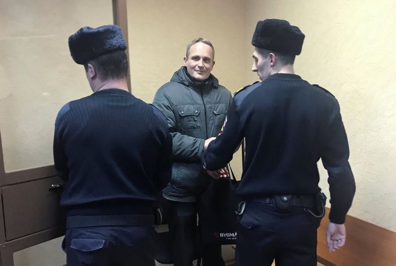 ロシアで逮捕され、裁判所に引き出された「エホバの証人」信者(2019.1.14)。「エホバの承認」はロシアで過激派として取り締まりの対象になっている。