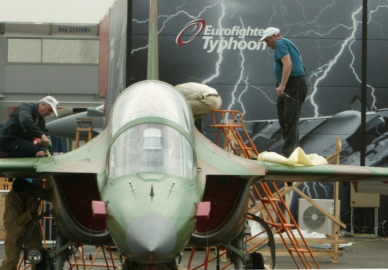 【資料】フランスの航空ショーに参加したロシア製Yak-130(2003.6.12)。ミャンマー軍にも提供されている。