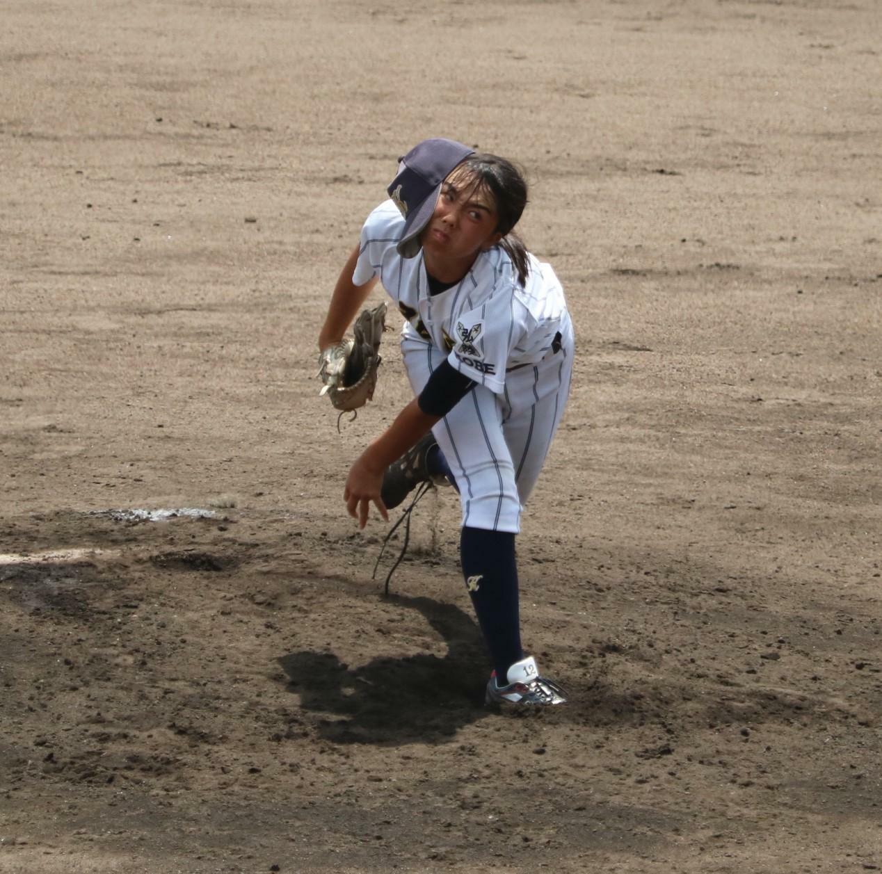 この夏急成長の神戸弘陵・阿部さくら投手