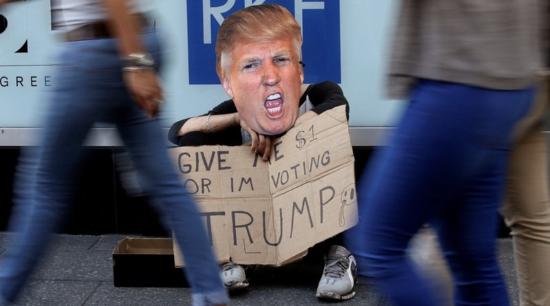 「1ドルくれなきゃトランプに投票する」 米NYの物乞いがアピール（写真:ロイター/アフロ）