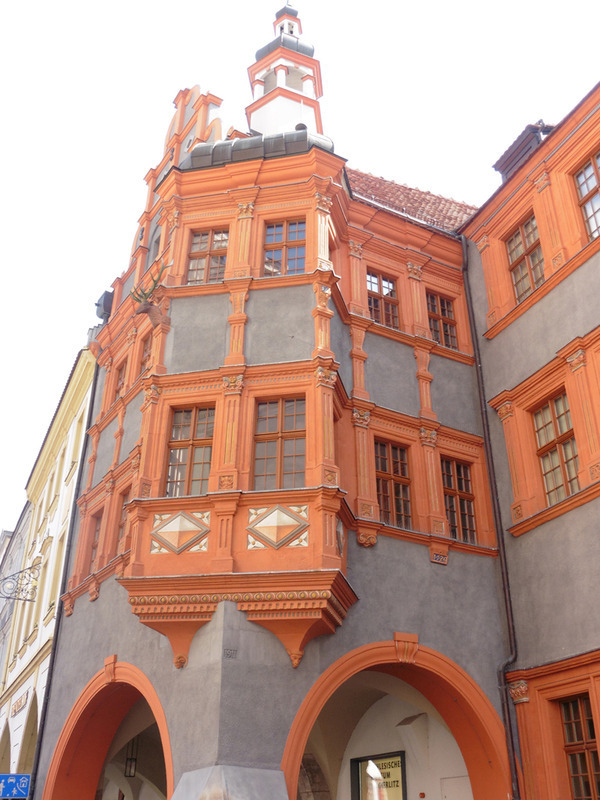 ゲルリッツ最古のルネッサンス様式建物シェーンホーフは現在シュレジア博物館