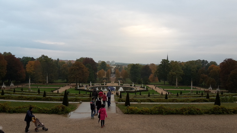 プロセインのヴェルサイユといわれるサンスーシ宮殿の庭園にて(c)norikospitznagel