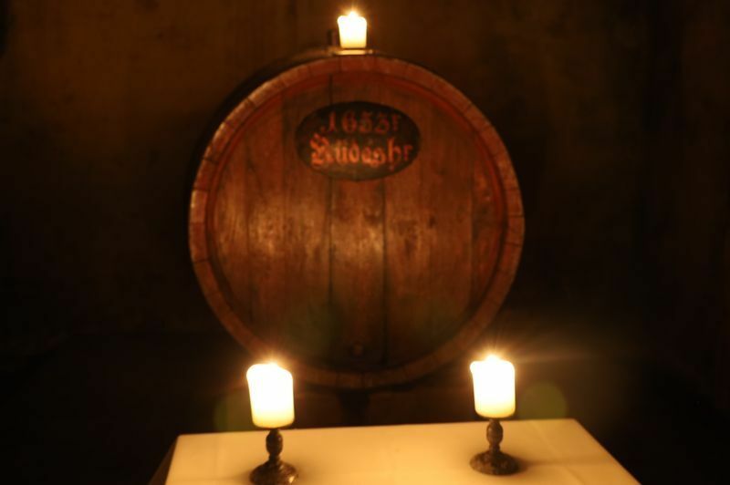 リューデスハイム産のワイン樽