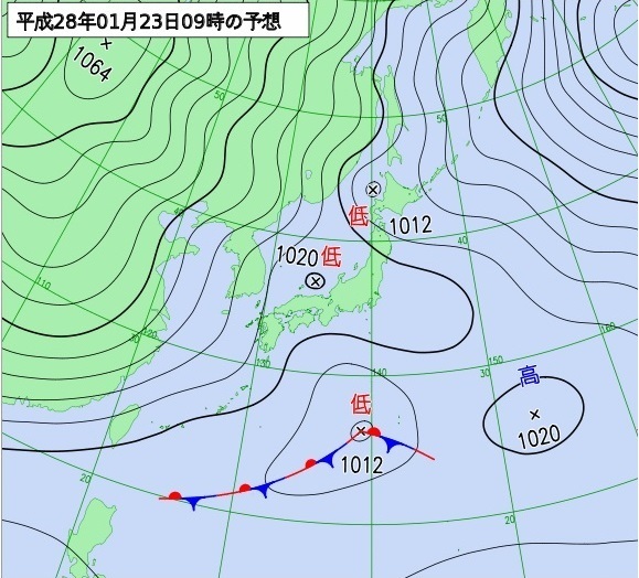図1　日本海にある1020ヘクトパスカルの低気圧（1月23日9時の予測）
