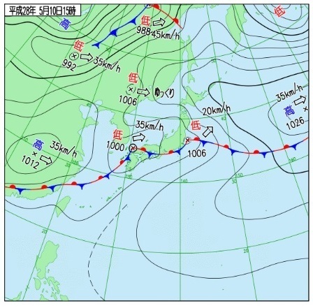 図1　地上天気図（平成28年５月10日15時、気象庁HPより）