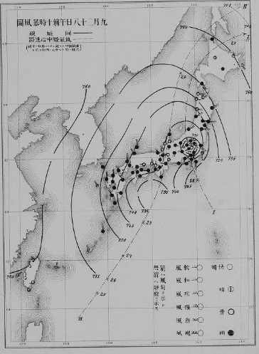 図２　明治35年９月28日10時の天気図と台風の経路