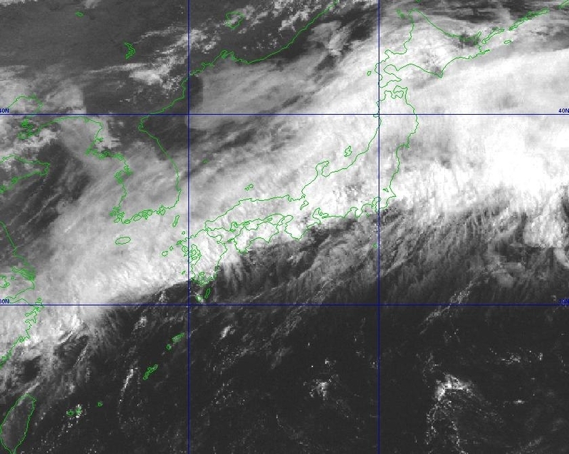 図2　気象衛星ひまわり(平成16年5月16日9時の可視画像)