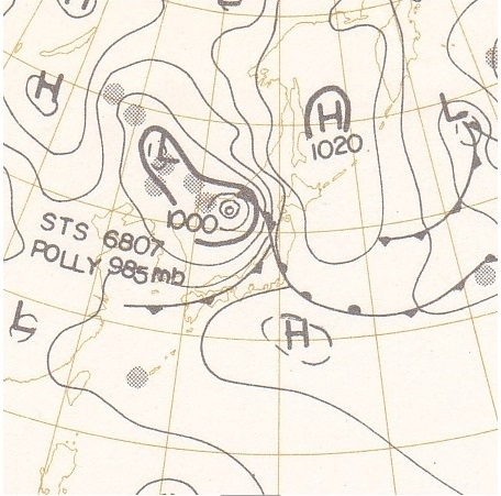図１　地上天気図（昭和43年8月17日9時）