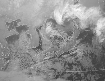 図　気象衛星「ひまわり」の赤外画像（平成30年（2018年）2月4日6時）