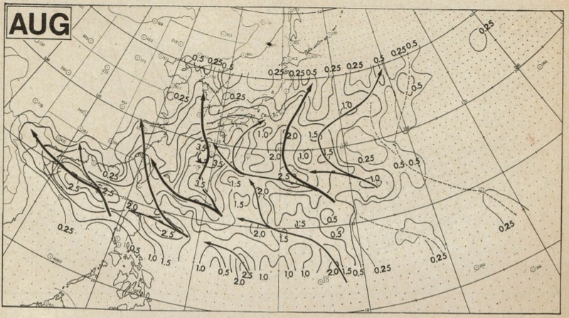 図4　8月の平均的な台風経路図