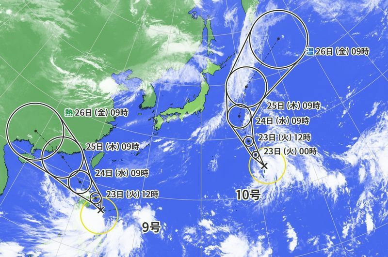 図6　台風9号と台風10号の進路予報（8月22日12時）