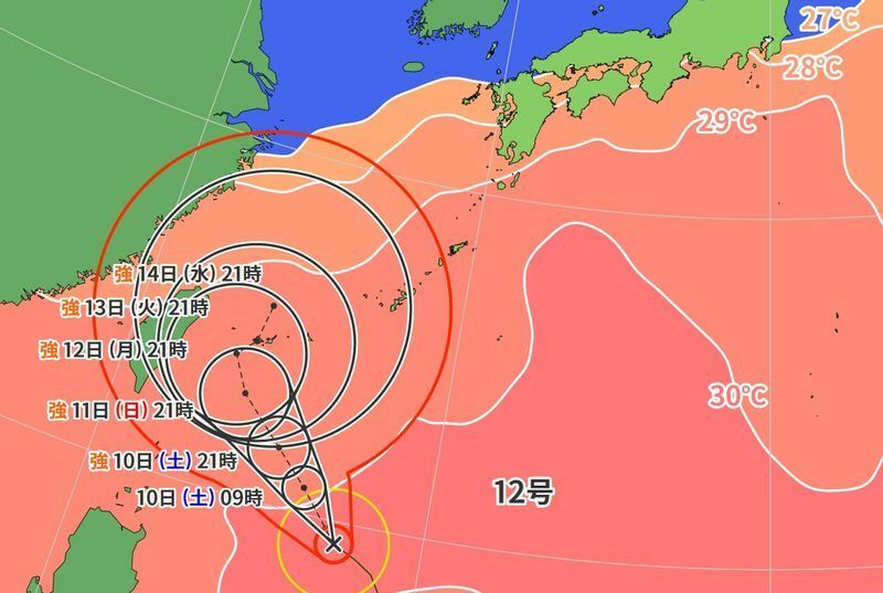 図1　台風12号の進路予報と海面水温（9月9日21時）