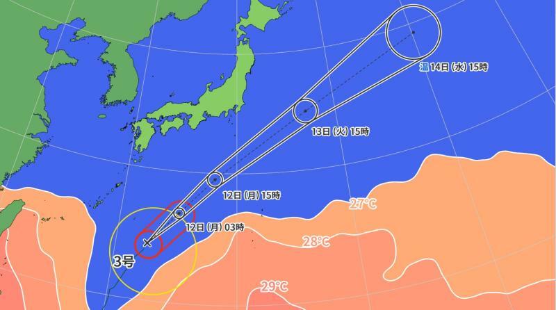 図2　台風3号の進路予報と海面水温（6月11日15時）