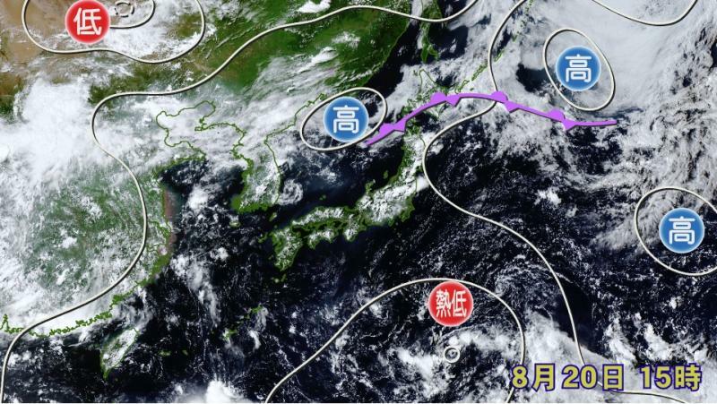 図7　日本の南海上の熱帯低気圧の雲と地上天気図（8月20日15時）