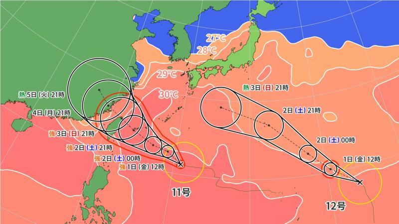図3　台風11号と台風12号の進路予報と海面水温（9月1日0時）