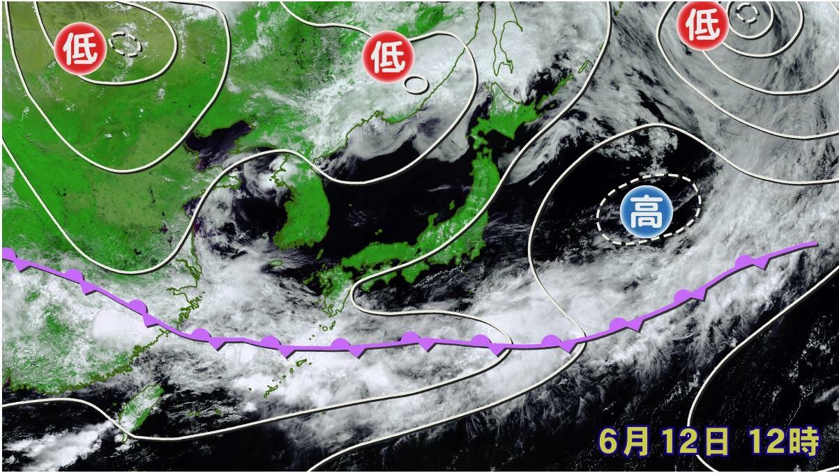 図1　沖縄本島付近から小笠原諸島にのびる前線の雲と西日本から東日本に広がる晴天域（6月12日12時）