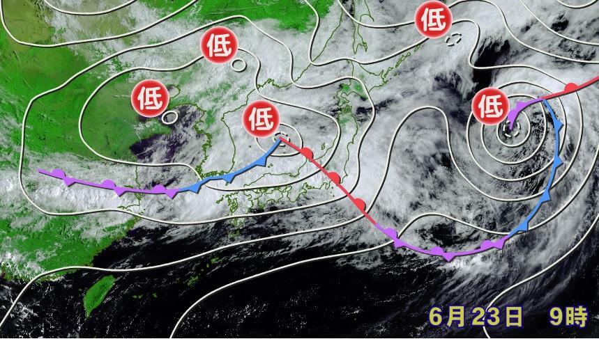 図1　東北地方を梅雨入りさせた日本海の低気圧に伴う雲（6月23日9時）